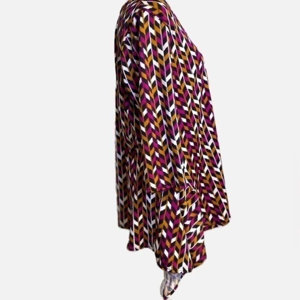 Misia Geometric Striped Flowy Top - Picture 3 of 9